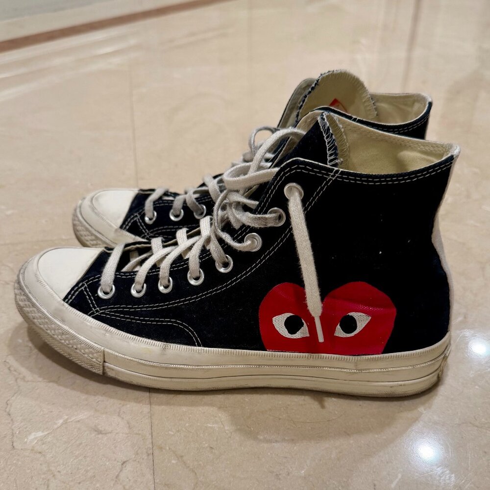 Comme Des Garcons Play Converse Sneakers, Size 9